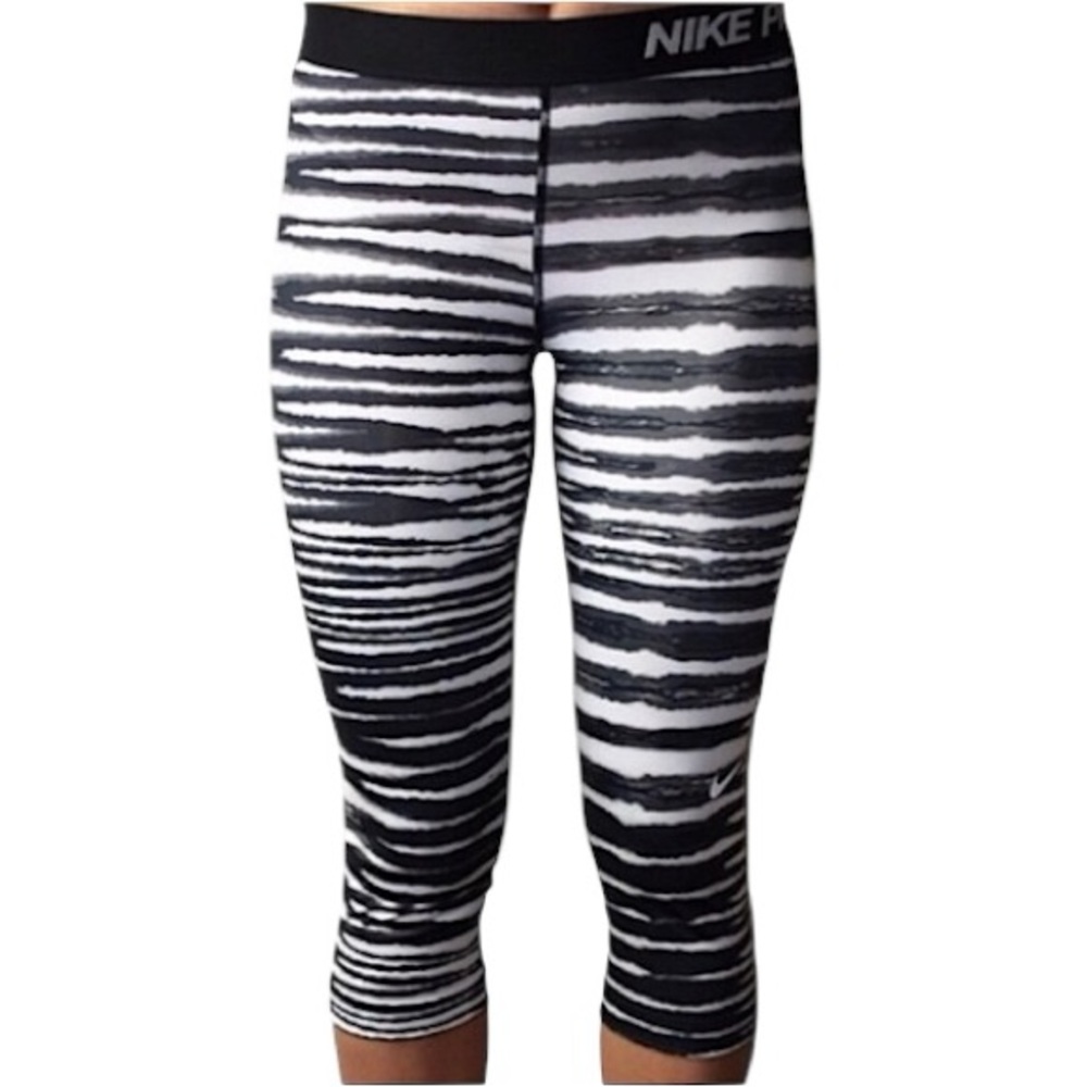 NIKE PRO BLACK AND WHITE STRIPED CROPPED CAPRI LEGGINGS